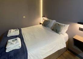 Hollybush Guest House 3