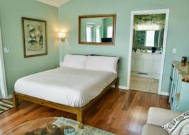 Beaver Lake Cottages 4
