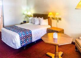 Econo Lodge Inn & Suites Winnemucca 5