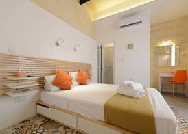VBL Hostel – Adults only 4