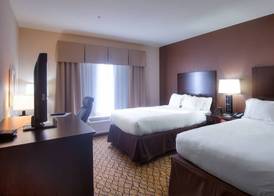 Holiday Inn Express & Suites ELK CITY by IHG 4