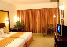 Featherlite Evoma Hotel 4
