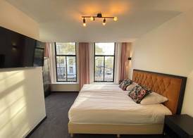 Hotel La Noire - Delft City Centre 2