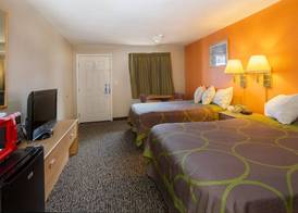 Cedar Valley Inn 3