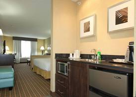 Holiday Inn Express & Suites VERNON by IHG 4