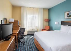 Fairfield Inn & Suites Waco South 5