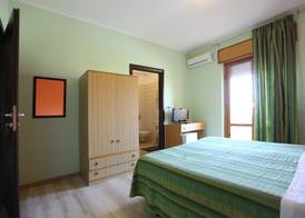 Hotel Cliché 3