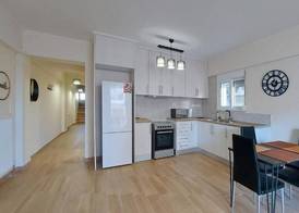 A modern renovated maisonette Nikaia 5