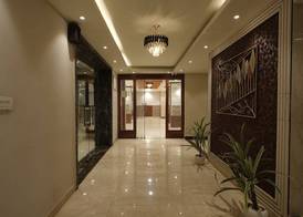 The Golden Crown Hotel Banquet & Cafe 2