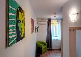 Central Guesthouse 5