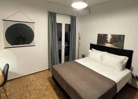 Stylish Apartment in Thissio l Dedicated Workspace 2