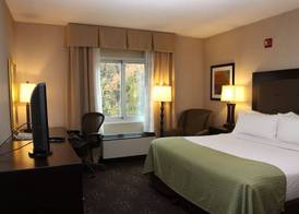 Holiday Inn BUDD LAKE - ROCKAWAY AREA by IHG 4
