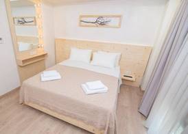 Panellinion Luxury Rooms 3