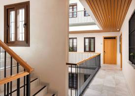 MH Apartments Central Sevilla 2