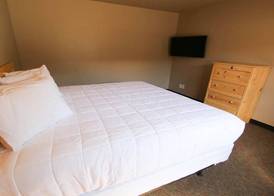 Woodside Dells Hotel & Suites 5