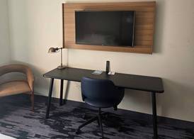 Fairfield Inn and Suites Cleveland 5