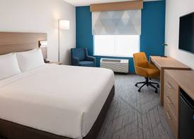 Holiday Inn Express & Suites HUNTSVILLE AIRPORT by IHG 4