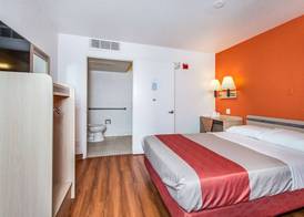 Motel 6 Vacaville, CA 4