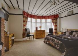 Barons Court 5