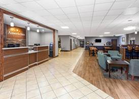AmericInn & Suites by Wyndham Baraboo Event Center 4