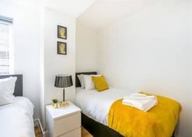 Skyvillion Tower Points - Tower Point Lovely apartment in Enfield London 5
