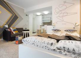 Apartment Witty Please 3