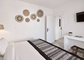 Mr and Mrs White Mykonos 5