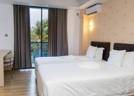 Ari Grand Hotel & Spa 5