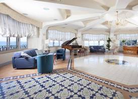 Summit Hotel 3