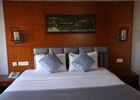 Eastin Hotels 4