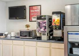 Econo Lodge Frackville 3