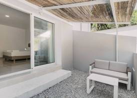 Bamboo Suites Hotel - Adults Only 2