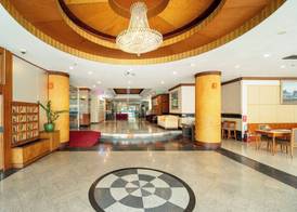 Summit Pavilion Hotel 2