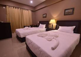 Seasons Hotel & Convention Center 5