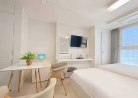 Hotel With 2