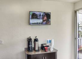 Motel 6-Everett, WA - South 2