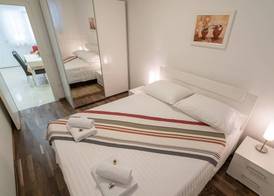 Drop In Split Luxury Suites 5