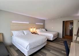 Holiday Inn Express & Suites FOND DU LAC by IHG 5