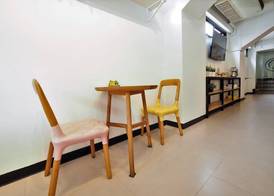 T Hostel at Victory Monument 2