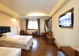 Queen's Park Hotel 5