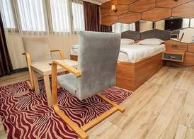 216 Hill Suites 4