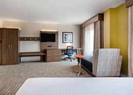 Country Inn & Suites by Radisson, Downtown Albany New York 5