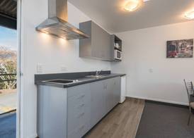 Greens Motel 5