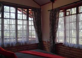 Woodland Gardens Self-Catering & Pet-Friendly Lodge 3