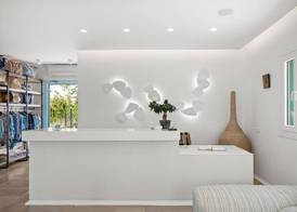 Majo Suites Hotel 4