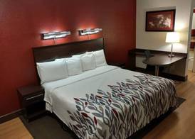 Red Roof Inn Santa Ana 4