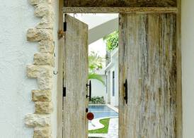 Artemis Villa Hotel 5