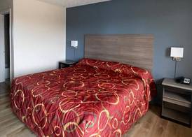Garden Inn Suites 2