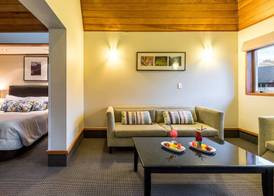 Distinction Te Anau Hotel & Villas 4