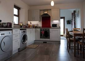 Kinbane Self Catering Cottages - 'Makem's Cottage' 4